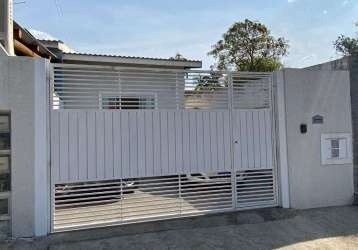 Casa térrea com 3 dormitórios à venda, por r$ 700.000 - jardim dos pinheiros - atibaia/sp