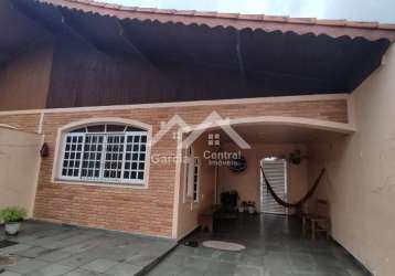 Casa com 2 dormitórios em peruíbe