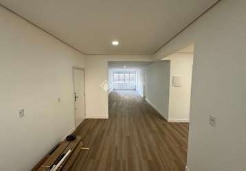 Apartamento com 3 quartos à venda na rua vidal ramos, 58, centro, florianópolis, 111 m2 por r$ 895.000