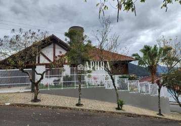 Casa com 3 dormitórios à venda, 312 m² por r$ 1.700.000,00 - ilha da figueira - jaraguá do sul/sc