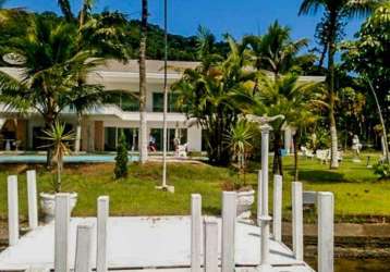 Casa de alto padrão na marina guarujá