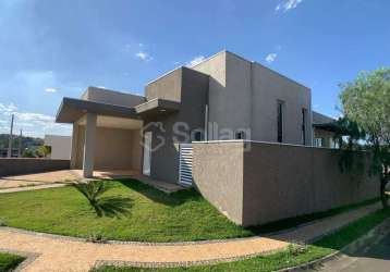 Casa á venda no condomínio villa do sol na cidade valinhos , interior de são paulo.