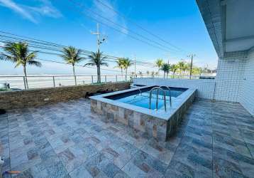 Luxuoso apartamento mobiliado frente ao mar!