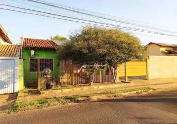 Casa térrea com muito espaço