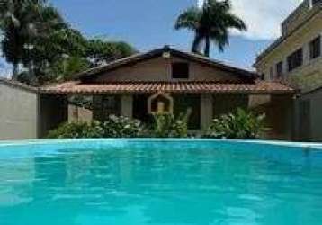 Casa de luxo na praia da boracéia, bertioga - piscina aquecida, energia solar e mais!