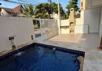 Casa sobrado pronta para morar - 230m², 3 dormitórios sendo uma suíte, piscina e churrasqueira