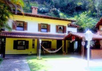 Casa- petrópolis, araras