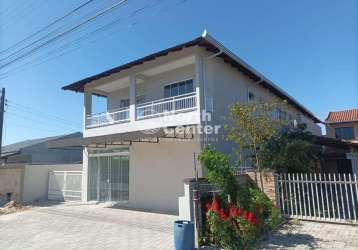 Sobrado com sala comercial à venda, salinas, balneário barra do sul, sc