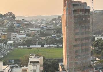 Vendo apartamento no centro com vista para campo