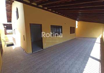 Casa para alugar, 3 quartos, santa mônica - uberlândia/mg - rotina imobiliária