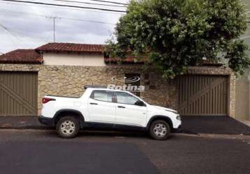 Casa para alugar, 4 quartos, brasil - uberlândia/mg - rotina imobiliária