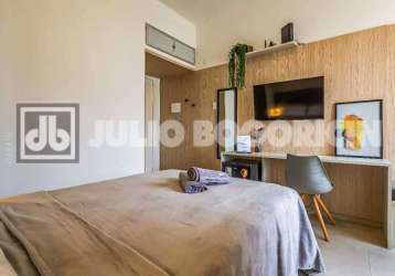 Kitnet / stúdio à venda na rua bento lisboa, catete, rio de janeiro, 20 m2 por r$ 385.000