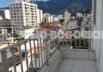 Apartamento com 2 quartos à venda na rua silva pinto, vila isabel, rio de janeiro, 69 m2 por r$ 300.000