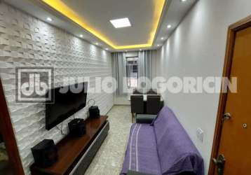 Apartamento com 2 quartos à venda na avenida doutor agenor almeida de loyola, bancários, rio de janeiro, 60 m2 por r$ 230.000