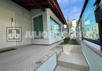 Casa com 4 quartos à venda na rua adamastor, jardim guanabara, rio de janeiro, 146 m2 por r$ 1.390.000