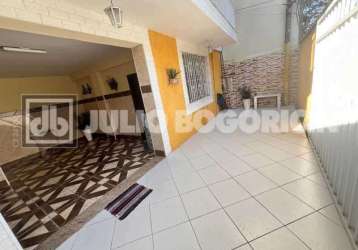 Casa com 5 quartos à venda na rua jaime perdigão, tauá, rio de janeiro, 300 m2 por r$ 1.300.000