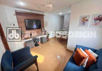 Apartamento com 2 quartos à venda na rua entremontes, praia da bandeira, rio de janeiro, 47 m2 por r$ 195.000