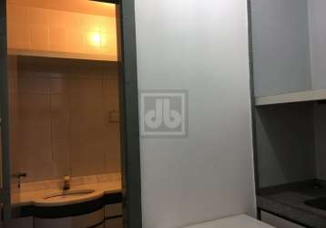 Sala comercial com 3 salas à venda na avenida das américas, barra da tijuca, rio de janeiro, 49 m2 por r$ 420.000