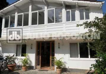 Casa com 5 quartos à venda na rua professor milward, barra da tijuca, rio de janeiro, 290 m2 por r$ 2.600.000