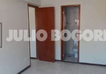 Apartamento com 2 quartos à venda na estrada da covanca, tanque, rio de janeiro, 59 m2 por r$ 220.000