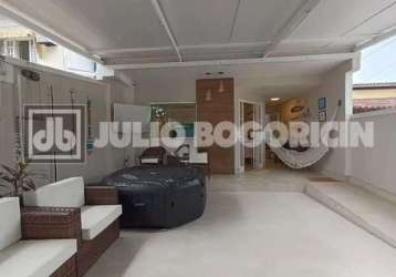 Casa com 3 quartos à venda na rua edson zuzart jr, maravista, niterói, 180 m2 por r$ 890.000