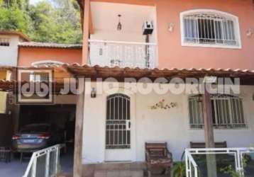 Casa com 4 quartos à venda na rua são josé, fonseca, niterói, 198 m2 por r$ 750.000