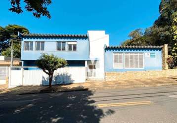 Casa de esquina para venda no jardim guanabara.