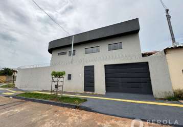 Casa em residencial canadá  -  goiânia