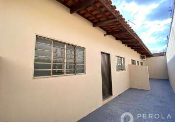 Casa geminada nº 03 rua c- 180 qd. 608 lt. 05, setor nova suiça, goiania, go