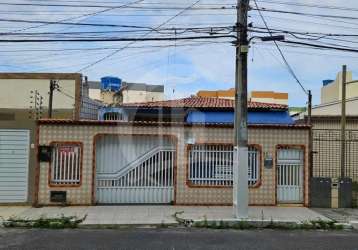 Excelente casa no bairro luzia à venda