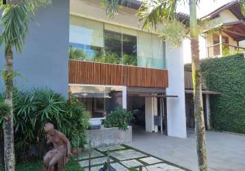 Casa no greenwood park - itanhangá - triplex 4 suítes - 409m².