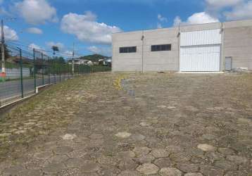 Galpão para locação em camboriú, distrito rio do meio, 2 banheiros