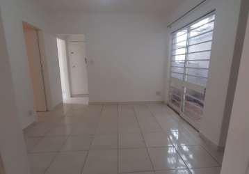 Aluga-se apartamento 02 dormitórios na bela vista