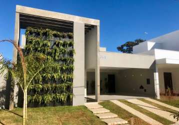 Casa com 3 suítes - condomínio splendido zona sul