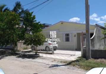 Casa 4 dormitórios e 2 vagas de garagem no bairro juscelino kubitscheck localiza