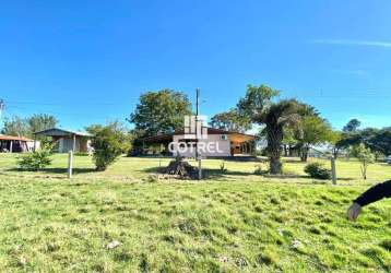 Encanta-se com está linda chácara para venda situada na estrada para pedreira em