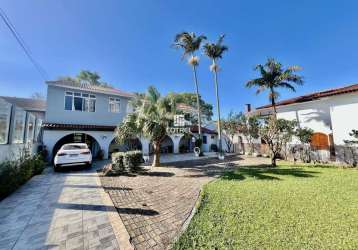 Casa para locação com 5 dormitórios 1 sendo suíte, 2 vagas de garagem situado no