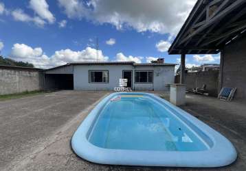 Casa para venda 2 dormitórios, piscina situada no parque serrano i no município