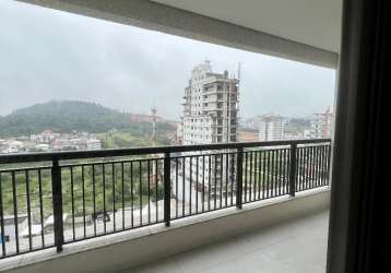 Excelente apartamento com 3 dormitórios, sendo 2 suítes no bairro pedra branca, palhoça/sc