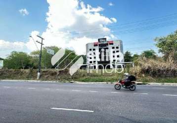 Terreno em via pública