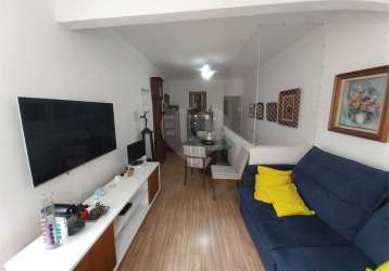 Casa de vila com 2 quartos à venda em ingá - rj