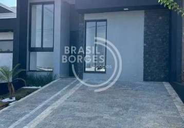 Casa com 3 dormitórios, 94 m²