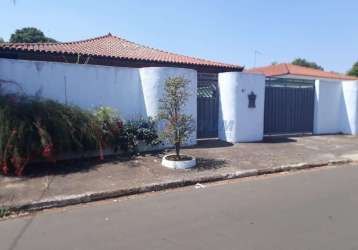 Casa com 4 quartos à venda na rua angelo varandas, 93, santa terezinha, paulínia, 300 m2 por r$ 1.200.000