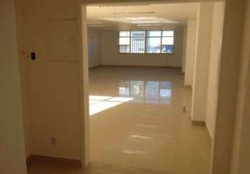 Comercial/industrial de 125 metros quadrados no bairro centro