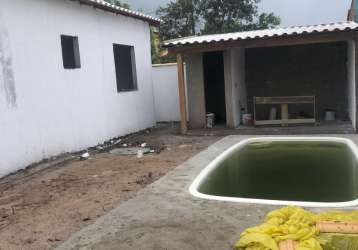 Dr linda casa pronta entrega 2 quartos sendo 1 suíte - unamar - cabo frio/rj