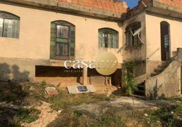 Casa com loja localizada no bairro canaã/ibirité