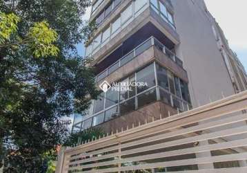 Apartamento com 3 quartos para alugar na rua germano petersen júnior, 52, higienópolis, porto alegre, 162 m2 por r$ 8.000