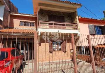 Crédito real vende! casa de 4 dormitórios, suite  e  2 vagas  de  garagem.