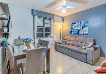 Apartamento de 2 dormitórios perto do barra shopping.