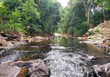 Terra de 2 ha no vale dos vinhedos